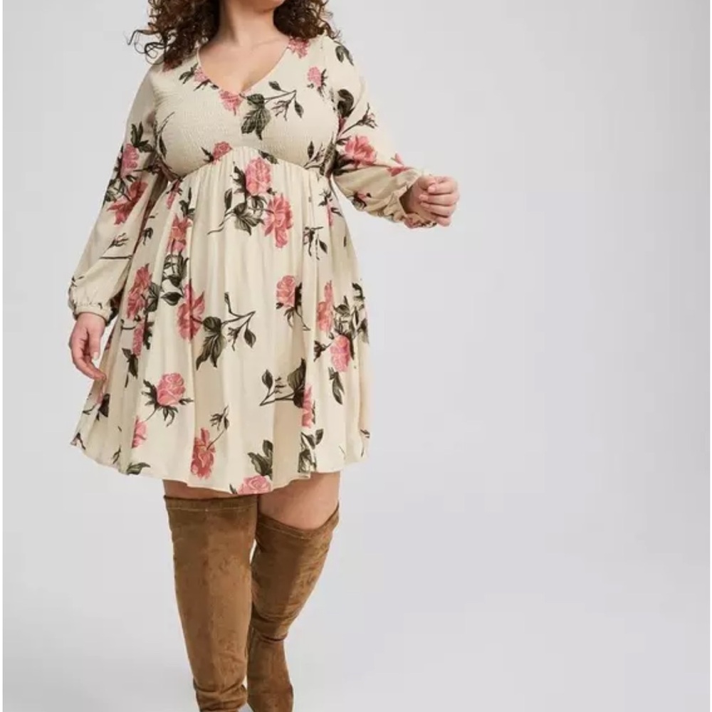 NWT Torrid Floral Cream Babydoll Mini Dress Size 2 18-20